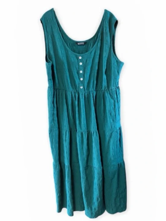 BloomChic Textured Tiered Maxi Dress - Picture 2 of 5